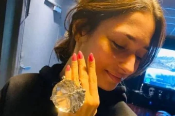 உலகிலேயே விலையுயர்ந்த வைர மோதிரத்தை தமன்னாவிற்கு பரிசளித்த பிரபலம்- யார் தெரியுமா?