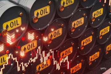 மத்திய கிழக்கை விடாமல் அடிக்கும் ஈரான்... எகிறும் எண்ணெய் விலையைக் கட்டுப்படுத்த அமெரிக்கா தீவிரம்