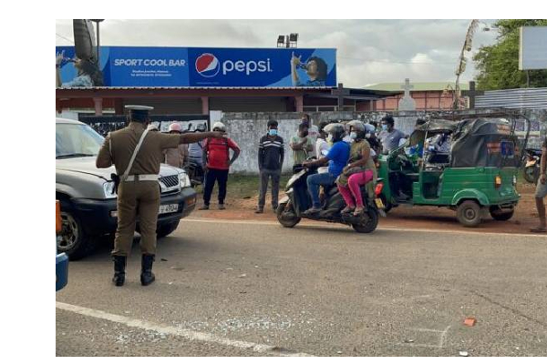 மன்னாரில் பயங்கர விபத்து: அடுத்தடுத்து வாகனங்களை மோதித்தள்ளிய பேருந்து! | Mannar Vehicle Accident Divers Injury Bus மன்னாரில் பயங்கர விபத்து: அடுத்தடுத்து வாகனங்களை மோதித்தள்ளிய பேருந்து! | Mannar Vehicle Accident Divers Injury Bus