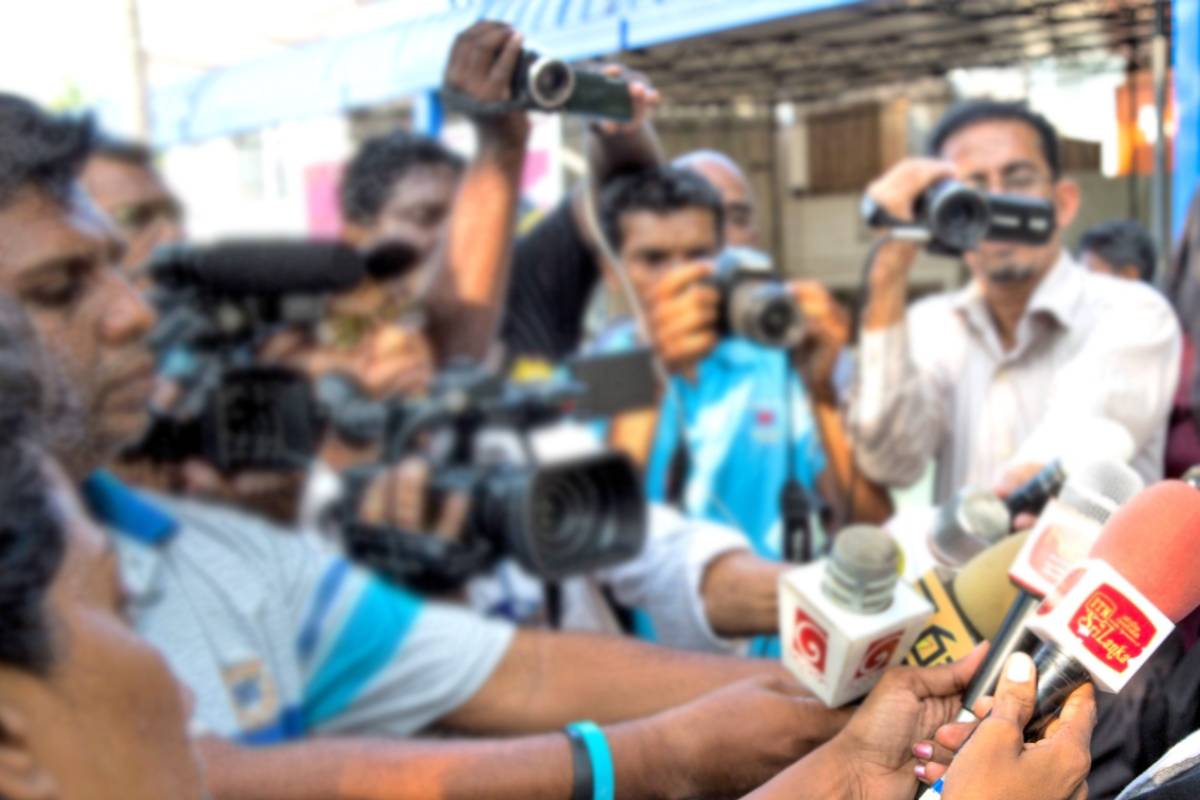 வித்தியா கொலை வழக்கின் மரண தண்டனை கைதி உயிர் மாய்ப்பு - செய்தி சேகரிக்க ஊடகவியலாளர்களுக்கு அனுமதி மறுப்பு! | Journalists Denied Death Row Inmate Vidhya Murder வித்தியா கொலை வழக்கின் மரண தண்டனை கைதி உயிர் மாய்ப்பு - செய்தி சேகரிக்க ஊடகவியலாளர்களுக்கு அனுமதி மறுப்பு! | Journalists Denied Death Row Inmate Vidhya Murder