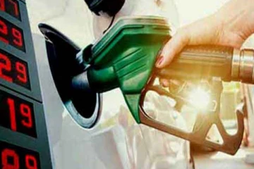 වාහන කිහිපයකට ලබාදෙන ඉන්ධන කෝටාව ඉහළ දැමීම ගැන ඇමති කියයි..