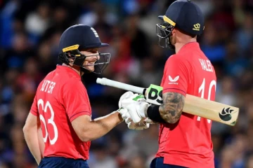 இங்கிலாந்து அணியின் ருத்ரதாண்டவம்: இறுதிப் போட்டி வாய்ப்பினை இழந்தது இந்தியா (Video)