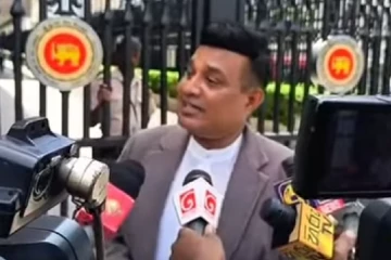වාහන 4,000කට ණයවර ලිපි...50% බදු අධිභාරය ගහන්නත් කළින්ම ගහපු ගේම මහ බැංකුව ඉස්සරහදිම එළි කරයි [VIDEO]