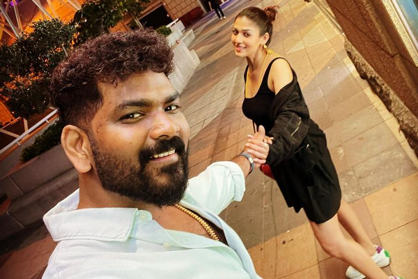 ஹனிமூனுன்னு சொல்லிட்டு விக்னேஷ் சிவன் செய்த வேலை.. அஜித்தால் ஏமாற்றத்தில் நயன்தாரா.. | Vignesh Why Went To Barcelona With Nayanthara