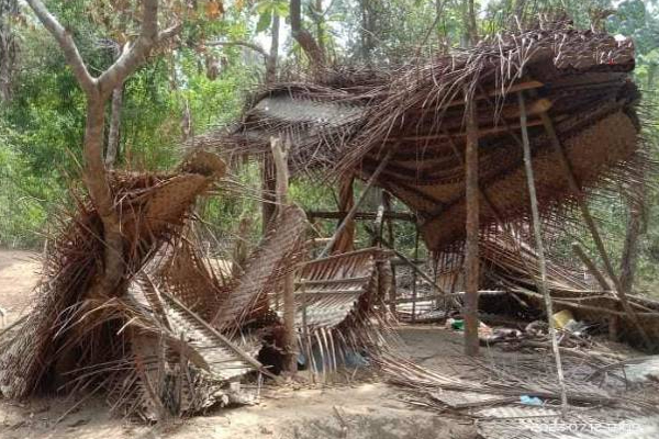 முல்லைத்தீவில் பெண்கள் மீது தாக்குதல் நடத்திய வனவள திணைக்கள அதிகாரிகள்! | Forest Officials Attacked Women In Mullaitivu