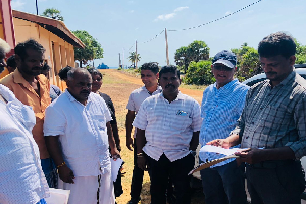  யாழில் நில அபகரிப்பு நடவடிக்கை; களத்தில் மக்களுடன் சுமந்திரன் | Land Expropriation Jaffna Navy People In The Field