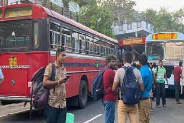 மூன்று பேருந்துகள் ஒன்றுடன் ஒன்று மோதி விபத்து; பாடசாலை மாணவர்கள் மற்றும் பலர் காயம்