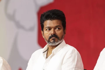 கட்சி தாவிவிடாதீர்கள்; வேட்பாளர்களுக்கு விஜய் கண்டிக்ஷன்!