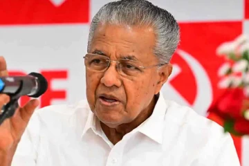 கேரள முதலமைச்சர் பினராயி விஜயன் பின்னடைவு