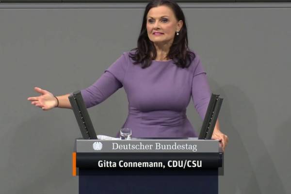 தினந்தோறும் புதிய புதிய கட்டுப்பாடுகள்: பழங்காலத்துக்கு திரும்புகிறதா ஜேர்மனி? | Cdu Face Oppose For Employee Sick Notes Proposal