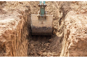 வீடு கட்ட குழி தோண்டும் போது அடித்த பேரதிஷ்டம் - திருவாரூரில் பரபரப்பு