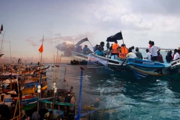 இந்திய அழுத்தங்களை எதிர்த்து நடுக்கடலில் போராட்டம்!