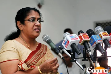 රැළි තිව්වේ නැති උනාට අපි පොකට් මීටින් අටදාහක් තිව්වා.... තලතා කියයි