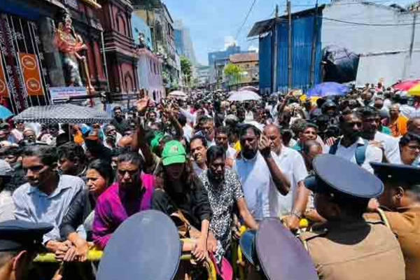ரணில் ஆதவாளர்களால் கொழும்பில் போக்குவரத்து நெரிசல் | Traffic Jam In Colombo Due To Ranil Supporters