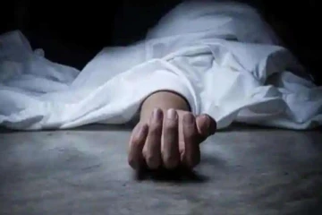 தூக்கில் தொங்கிய நிலையில் இளைஞனின் சடலம் மீட்பு