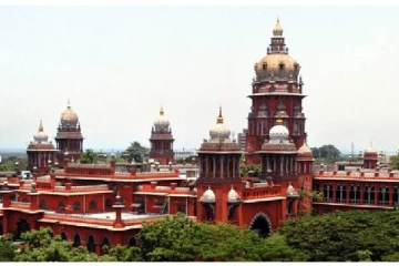 அரசு பள்ளிகளில் சாதி பெயர்கள் - தமிழக அரசுக்கு எச்சரிக்கை விடுத்த உயர் நீதிமன்றம்!