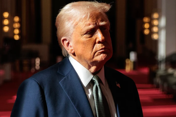 ரஷ்யாவும் சீனாவும் கிரீன்லாந்தை கைப்பற்றுவதற்கு முன் அதனை அமெரிக்கா சொந்தமாக்க வேண்டும் - டிரம்ப் | Us Own Greenland Before Russia China Trump