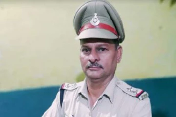 காவல் நிலையத்திற்கே சென்று துணை ஆய்வாளரை கத்தியால் குத்திய இளைஞர்! பரபரப்பு சம்பவத்தின் பின்னணி