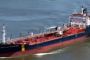 சீன உரக்கப்பல் தொடர்ந்தும் கடலில் நிற்பது ஏன்? வெளியான சந்தேகம் செய்திகளின் தொகுப்பு