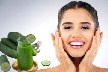 பளபளப்பான சருமத்தை பெற வெள்ளரிக்காயை இப்படி பயன்படுத்தி பாருங்க