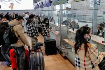 உக்ரைனில் உள்ள இந்தியர்கள் உடனடியாக வெளியேறுமாறு இந்திய தூதரகம் அறிவுறுத்தல்