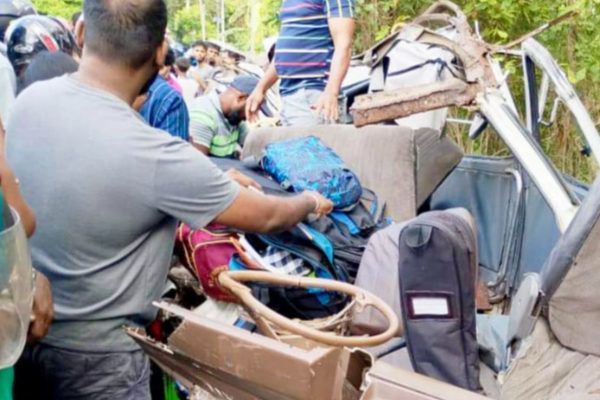 அதிகாலையில் கோர விபத்து - மாணவர்கள் உட்பட 3 பேர் பலி : பலர் படுகாயம் | School Van Accident 3 Dies