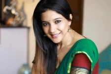 அந்த இடத்துல டாட்டூ குத்திய பிக்பாஸ் அழகி