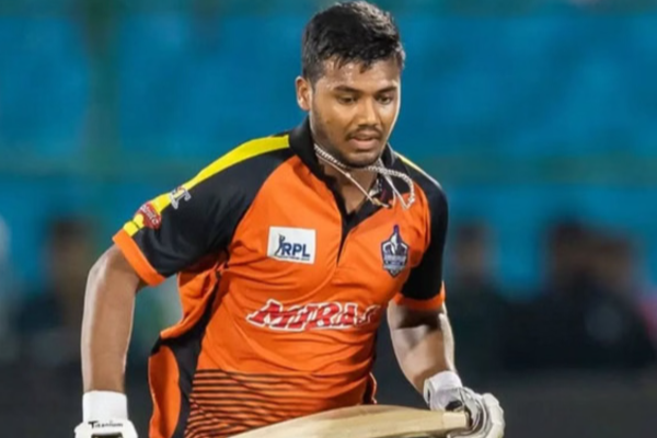 சென்னை அணியால் போட்டி போட்டு வாங்கப்பட்ட பிரசாந்த் வீர் - கார்த்திக் சர்மா | Csk Team 2026 Ipl Introduces Two New Young Players சென்னை அணியால் போட்டி போட்டு வாங்கப்பட்ட பிரசாந்த் வீர் - கார்த்திக் சர்மா | Csk Team 2026 Ipl Introduces Two New Young Players