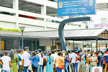 குடிவரவு கட்டுப்பாட்டாளர் ராஜினாமா!