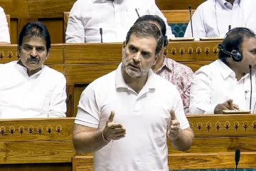 இந்தியாவின் சக்கர வியூகத்தை கட்டுப்படுத்தும் 6 பேர் - ராகுல் காந்தி பேச்சு