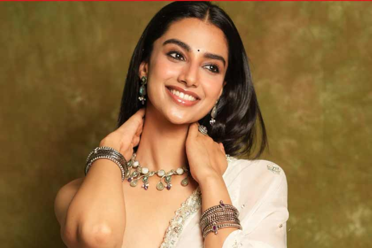 நடிகை மீனாட்சி சவுத்ரியின் வருங்கால கணவர் இப்படியெல்லாம் இருக்க வேண்டுமாம்.. | Meenakshi Chaudhary Expectations On Future Husband