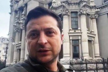 நாட்டு மக்களுக்காக உக்ரைன் ஜனாதிபதி வெளியிட்ட பரபரப்பு வீடியோ