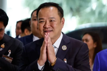 தாய்லாந்தின் புதிய பிரதமராக அனுடின் சார்ன்விரகுல் தேர்வு