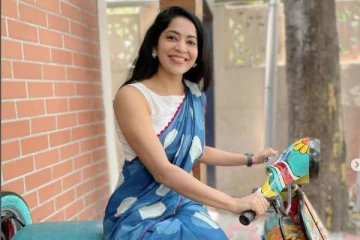 தொகுப்பாளினி ரம்யாவா இது கொஞ்சம் குண்டாக, 16 வருடத்திற்கு முன் எப்படி உள்ளார் பாருங்க- அடையாளமே தெரியலையே?