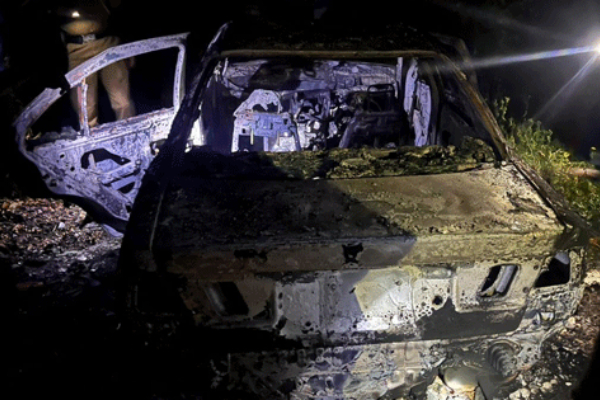 கொழும்பை உலுக்கிய துப்பாக்கிச் சூடு! காலியில் எரிந்து கிடந்த சந்தேகநபர்களின் வாகனம் | Shooters Came Car Was Found Burning In Galle