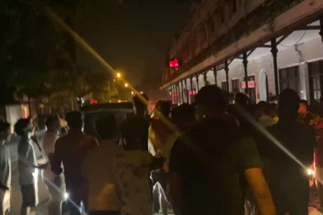 அரசாங்கத்திற்கு சார்பாக மாறும் போராட்டக்களம் - நேற்றிரவு பல இடங்களில் வன்முறை