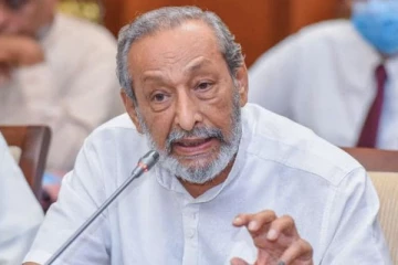 நீதிமன்றங்களில் தமிழ் மற்றும் சிங்கள மொழிகளில் தீர்ப்புகள் வழங்கப்பட வேண்டும் : வாசுதேவ நாணயக்கார