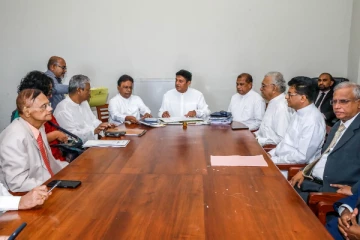 குறைமதிப்பிற்கு உட்படுத்தும் அரசாங்கத்தின் செயற்பாட்டிற்கு எதிராக எதிர்க்கட்சியுடன் ஒன்றிணைவு