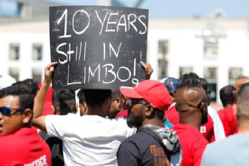 அவுஸ்திரேலிய நாடாளுமன்றம் ஆர்ப்பாட்டகாரர்களால் முற்றுகை!