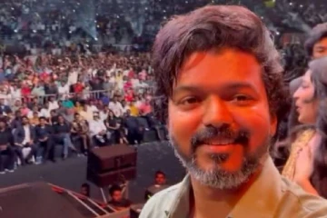 இது என்ன டிரஸ் , இனிமே ஒழுங்கா வாங்க : வாரிசு விஜய்க்கு அட்வைஸ் கொடுத்த இசையமைப்பாளர்