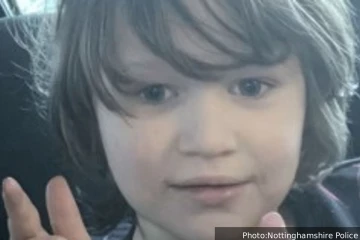 பிரித்தானியாவில் நடந்த கோர கார் விபத்து: 7 வயது சிறுவன் பலியான சோகம்