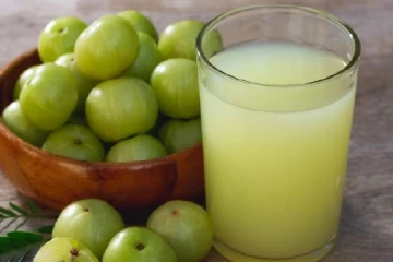 நெல்லிக்காயில் இத்தனை சத்துக்களா -ஆச்சரியமூட்டும் தகவல்கள்