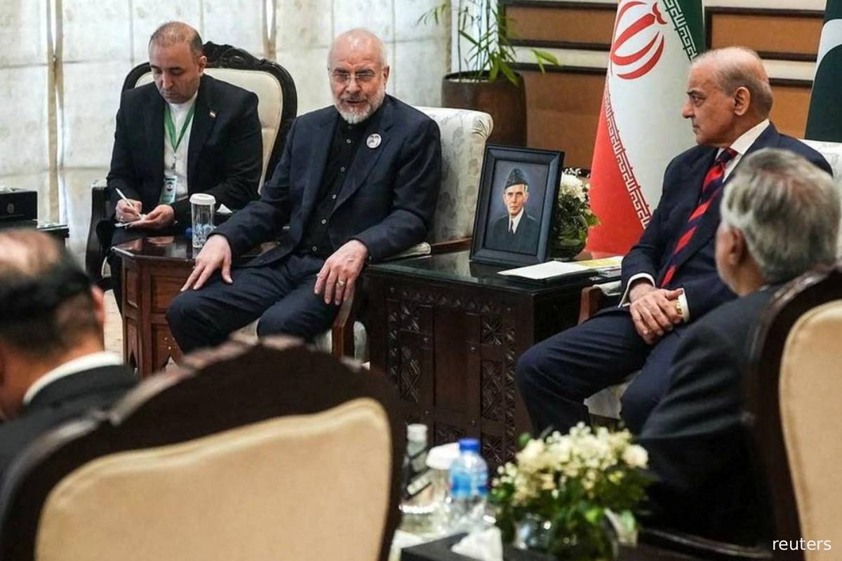 இணங்க மறுக்கும் ஈரான்... பாதுகாப்பு ஆலோசகர்களுடன் அவசர ஆலோசனை நடத்தும் ட்ரம்ப் | Iran War Trump Security Advisors