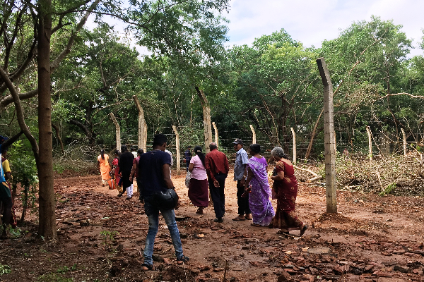கிளிநொச்சியில் படையினர் ஆக்கிரமித்துள்ள காணிகள் குறித்து சிறீதரன் விடுத்துள்ள கோரிக்கை! | Soldiers Continue To Occupy The Land