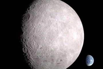 நாம் இதுவரை பார்த்திராத நிலவின் இருண்ட பக்கம் : படத்தை பகிர்ந்தது நாசா