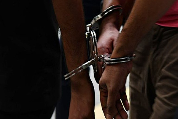 வாகன உதிரிப்பாகங்களை திருடிய சாரதி உட்பட மூவர் கைது | Three Person Arrested Sl Police Colombo