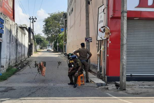 வெறிச்சோடி காணப்படும் யாழ்ப்பாணம்! தீவிர கண்காணிப்பில் பொலிஸார் | Jaffna Police Under Intense Surveillance Protest வெறிச்சோடி காணப்படும் யாழ்ப்பாணம்! தீவிர கண்காணிப்பில் பொலிஸார் | Jaffna Police Under Intense Surveillance Protest