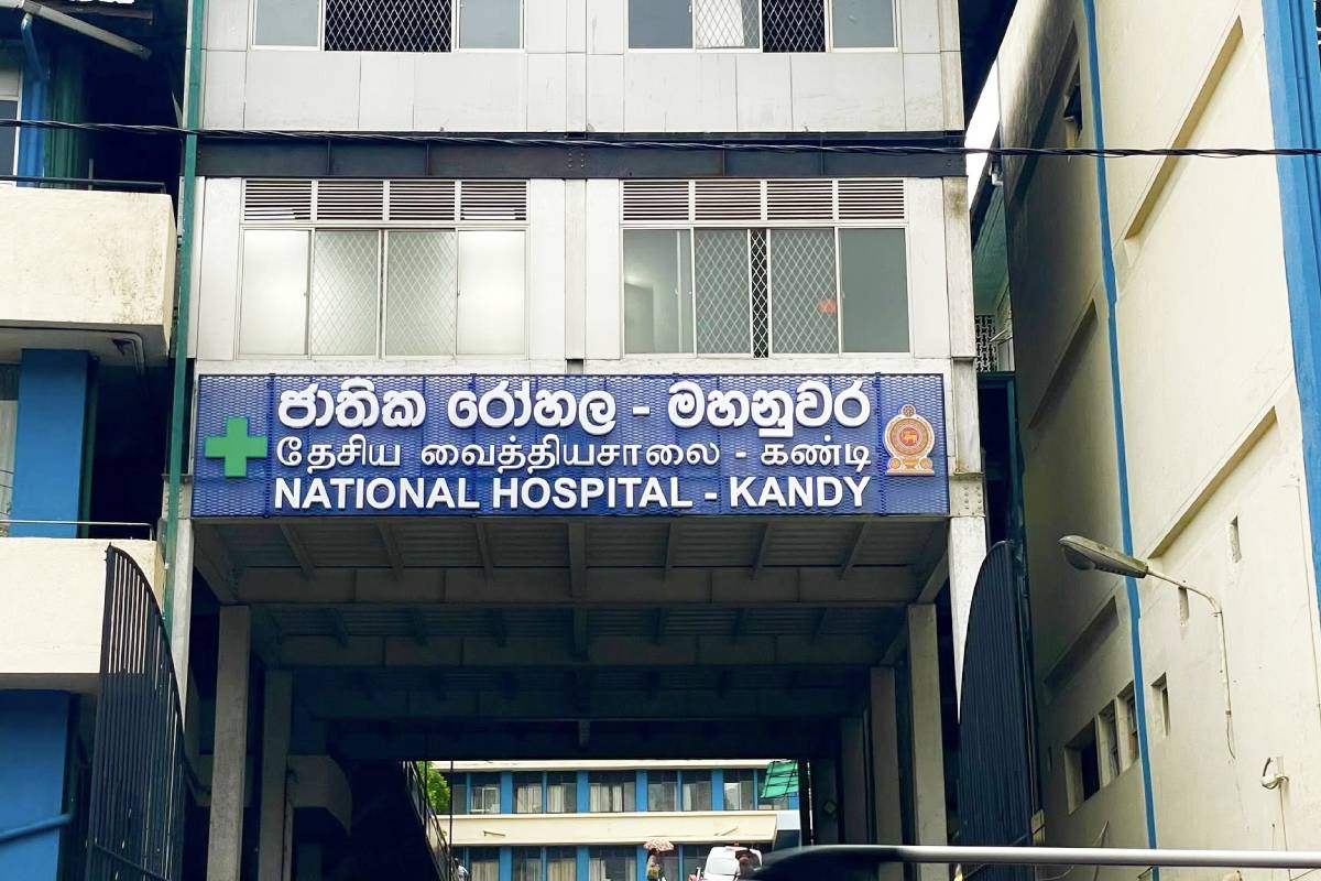 கிரிக்கெட் போட்டி பணிகளுக்காக சென்ற இரு மாணவர்களுக்கு நேர்ந்த துயரம் | Two Students Accident Watching A Cricket Match