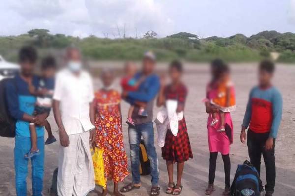 இலங்கையை சேர்ந்த எழு பேர் அகதிகளாக இந்தியா சென்றடைவு | Seven People Reached India As Refugees