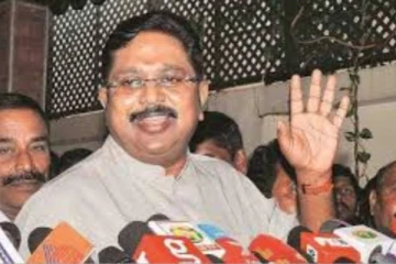 சசிகலா அதிமுக கொடியை அகற்றச் சொல்ல காவல்துறைக்கு அதிகாரம் இல்லை: டிடிவி தினகரன்